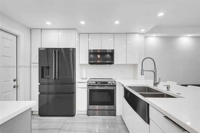 Photo - 5260 NW 11th St Unit 201