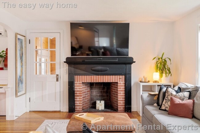 Photo - 19 Trenton St