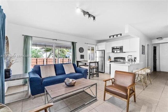 Photo - 1021 NW 23rd Ave Unidad 1021 NW 23rd Ave  1023