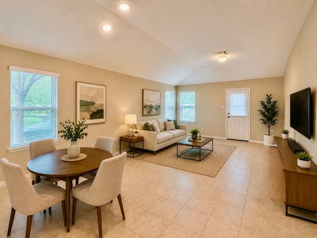Photo - 2303 Corry Crest Cir