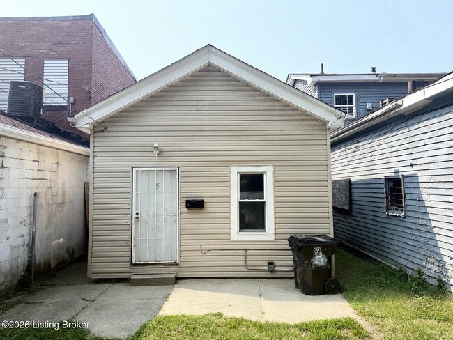Photo - 3319 W Market St Unit 2