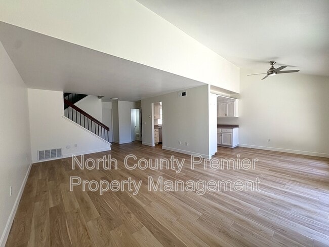 2995 Lexington Cir