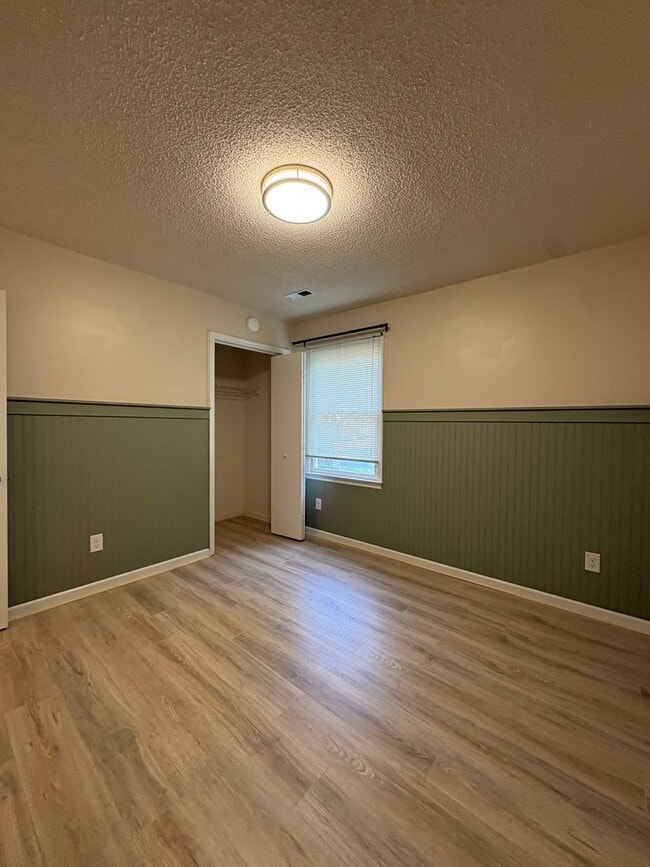 Photo - 650 Rock Garden Cir