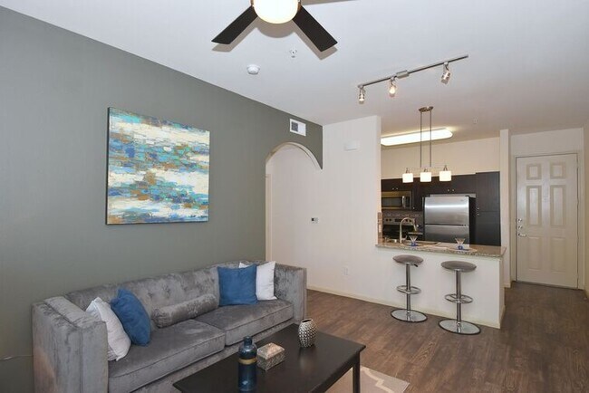 Photo - Convenience Meets Comfort in Houston Unit MDGE