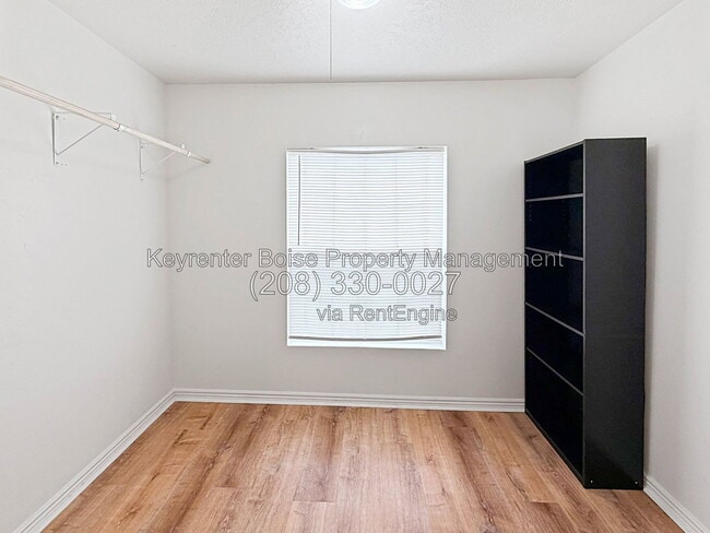 Photo - 103 N Dewey Ave