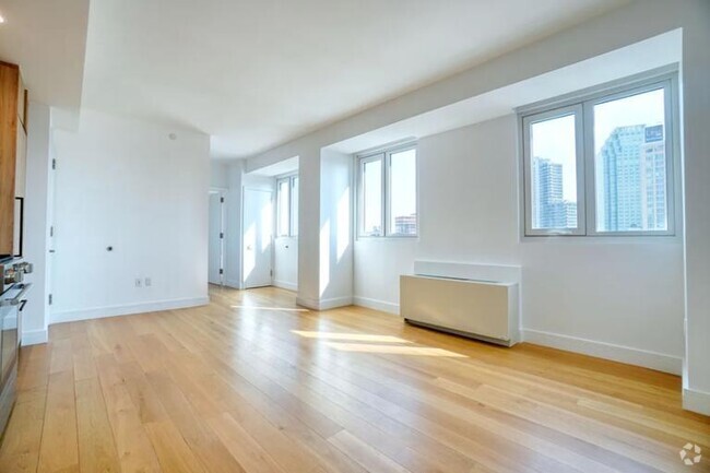 Building Photo - 1 bedroom in LONG ISLAND CITY NY 11101 Unit PHD Rental