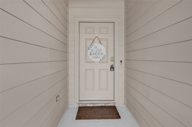 Building Photo - 18502 N Portbec Ct