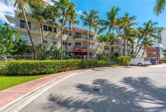 Building Photo - 1441 Lincoln Rd Unit 414