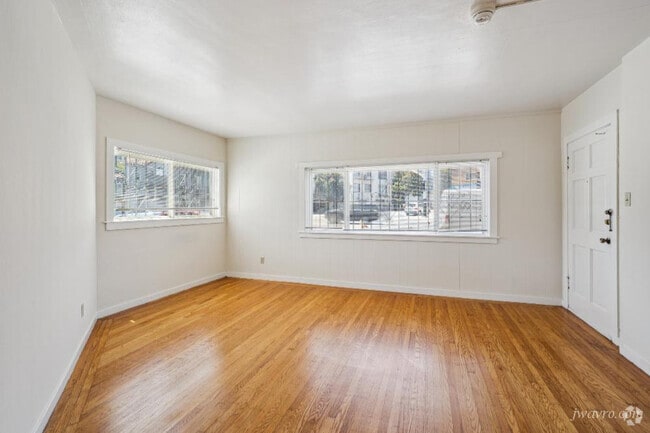 Building Photo - 20 Richardson Ave Unit K-28 Rental