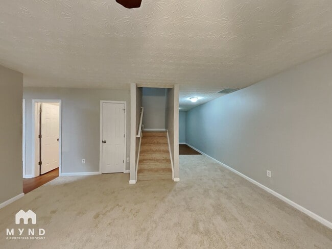 Photo - 6239 Lake Valley Point