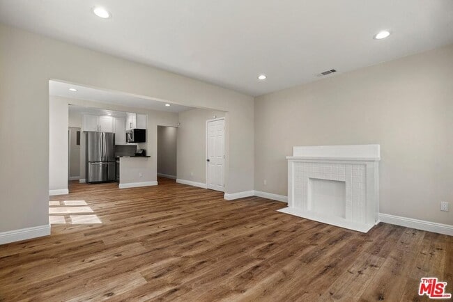 Building Photo - 747 N Wilton Pl Unit 747