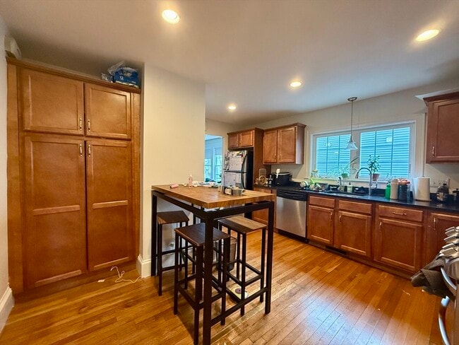 Photo - 253 Brown St Unit 1