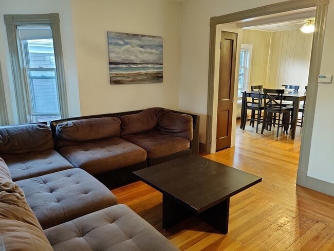 Photo - 132 George St Apartments Unit 2