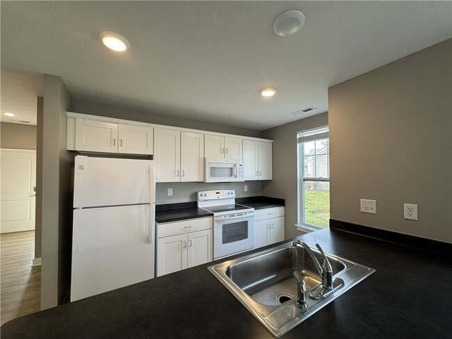 Photo - 29 Grn Spg Ln