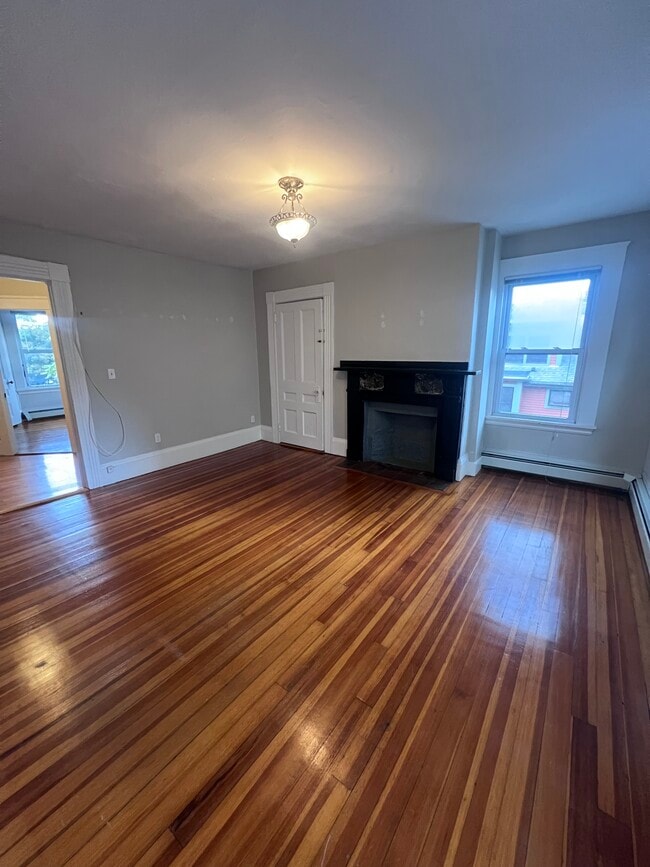 Building Photo - 30 Hancock St Unit 3