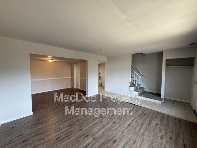 Photo - 1101 Forbes St