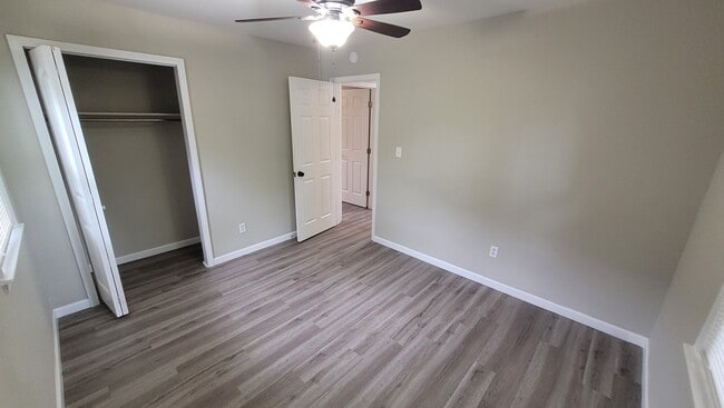 Dormitorio 3 - 400 N Third Ave