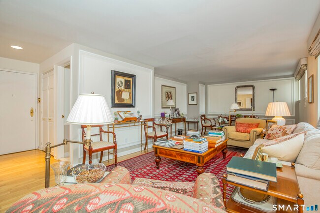 Photo - 15 Lafayette Ct Unit 1B