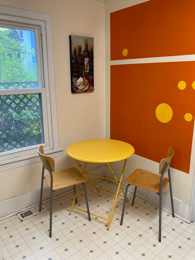 Photo - 216 University Ave Unidad 3