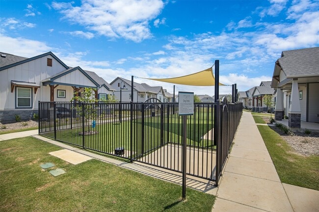 Building Photo - 7216 Rustle Rd