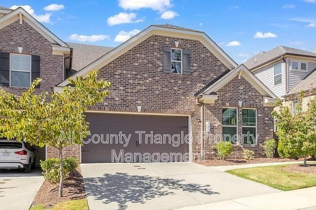 Photo - 728 Lampwick Ln