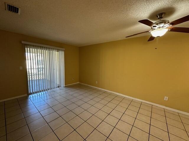 Photo - 3061 Sir Hamilton Cir