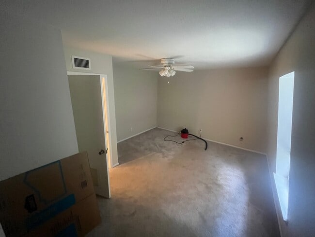 Photo - 3822 Country Club Rd Unit Condo-i