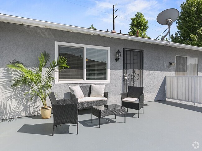 Building Photo - 20757 Plum Canyon Rd Rental