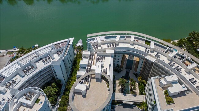 Photo - 6580 Indian Creek Dr Unidad 310