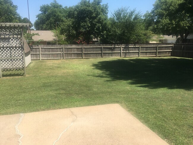 Photo - 3 bedroom 2 bath home in East Tulsa