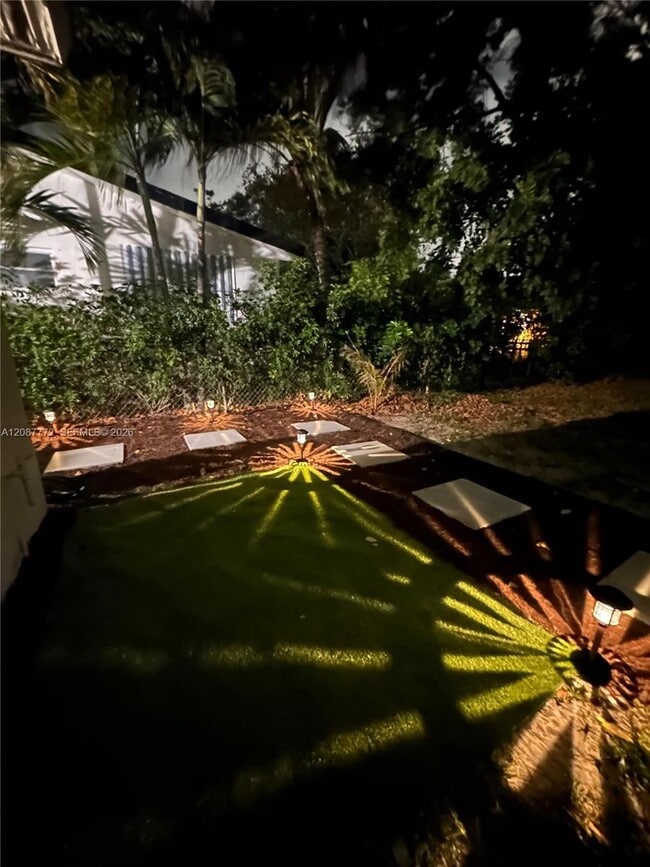 340 SW 31st Ave Unit 1