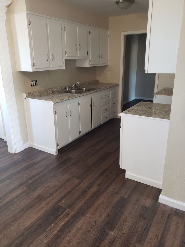 Photo - 2924 Beechwood St