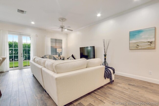Photo - 114 Ocean Breeze Dr