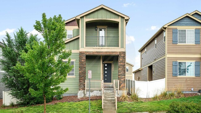 Craftsman Style Home in Spring Creek - Craftsman Style Home in Spring Creek