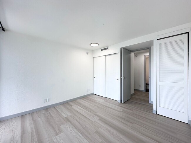 Photo - Newly Remodeled 1 bed 1 bath Condo in Down...