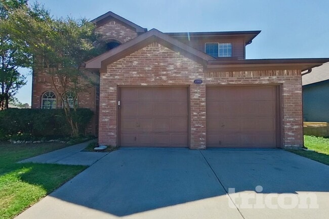 1085 Harriman Dr