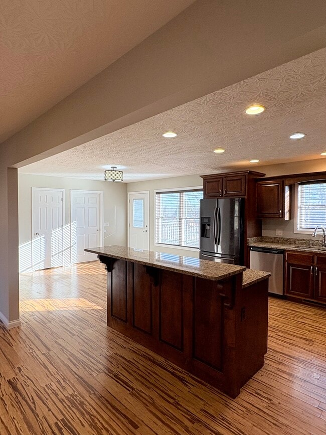 Photo - 968 Brookwood Dr