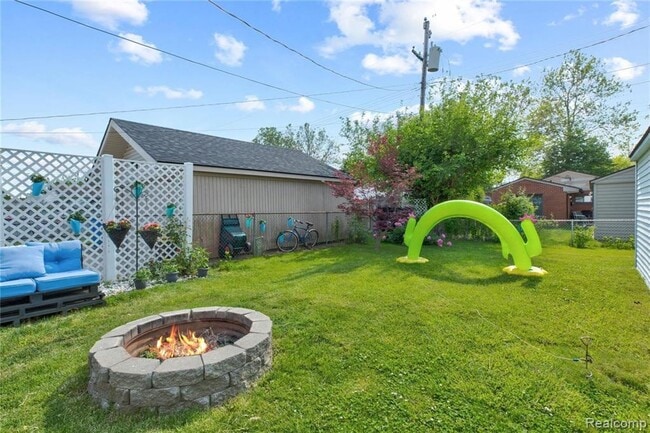 Photo - Beautiful Home in Dearborn Heights