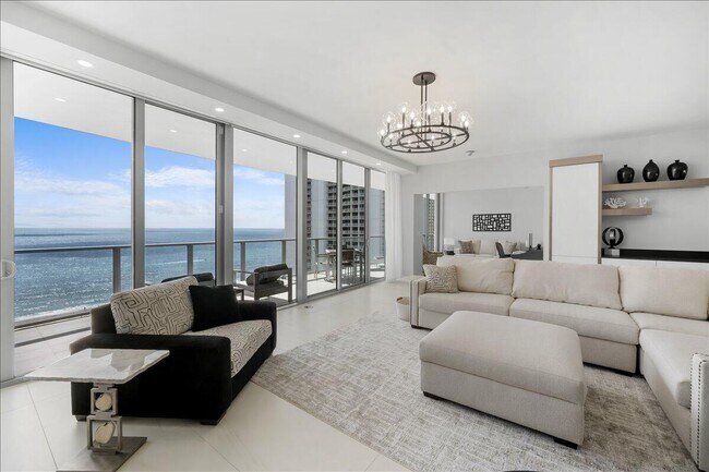 Photo - 3100 N Ocean Dr Unidad P1904 Rental