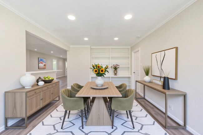 Photo - 6026 Clarewood Dr