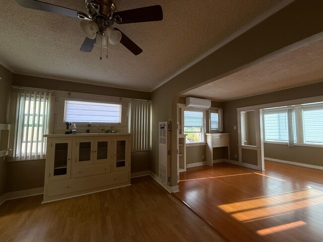 Photo - 1134 N Maryland Ave Unit 1132.5