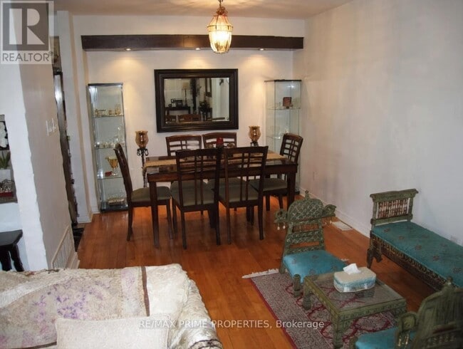 Photo - 14 Forest Valley Rd