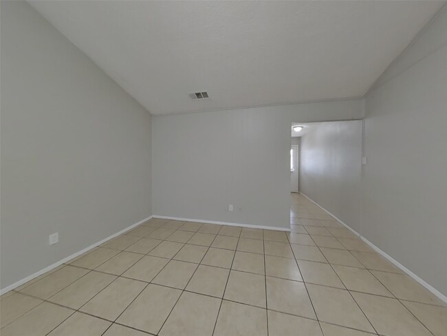 Photo - 20203 Fox Haven Ln