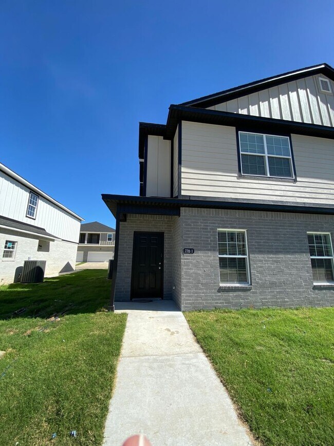 Photo - 778 S Amarillo Ave Unit 778-2