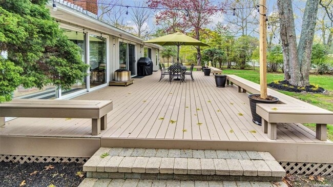 Photo - 8 Coolidge Ln