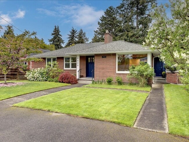 North Green Lake Home - North Green Lake Home