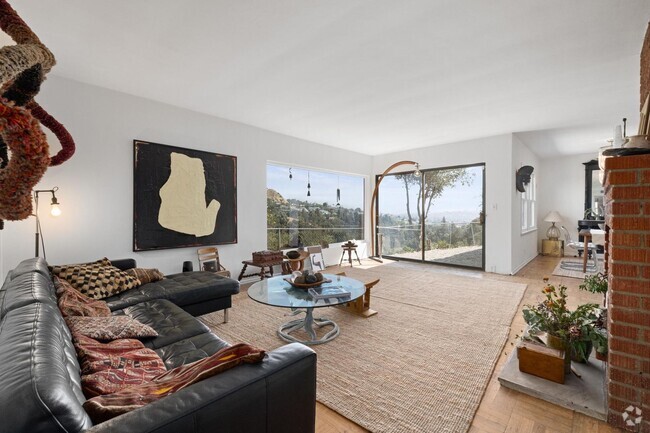 Building Photo - Fully Furnished: Mid-Century w/views of Gr... Rental