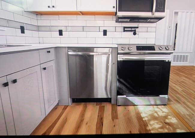 Photo - 3190 Torres Ave