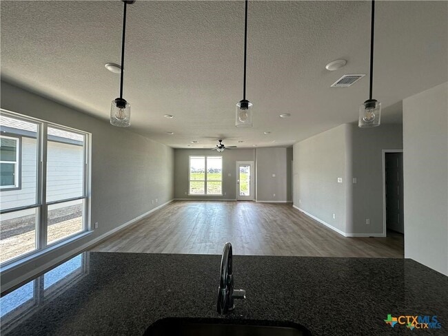 Photo - 1814 Horatio St