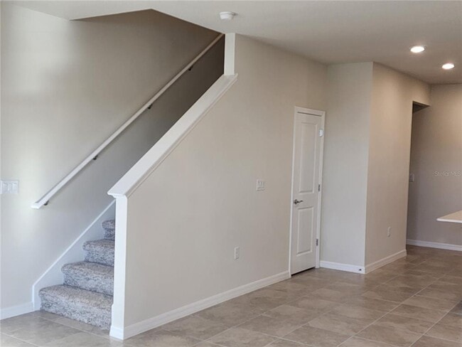 Photo - 16258 Merry Aly